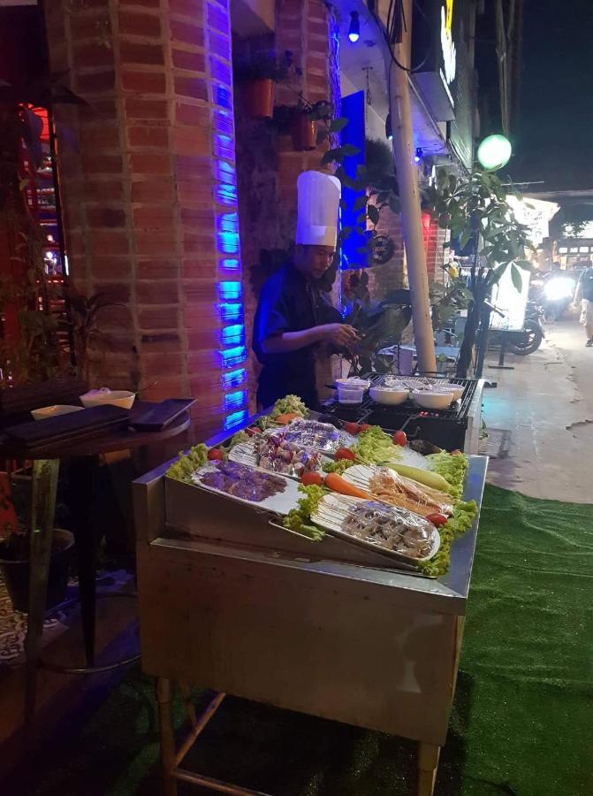 Route 66 Music Restaurant & Hostel Siem Reap Exterior foto